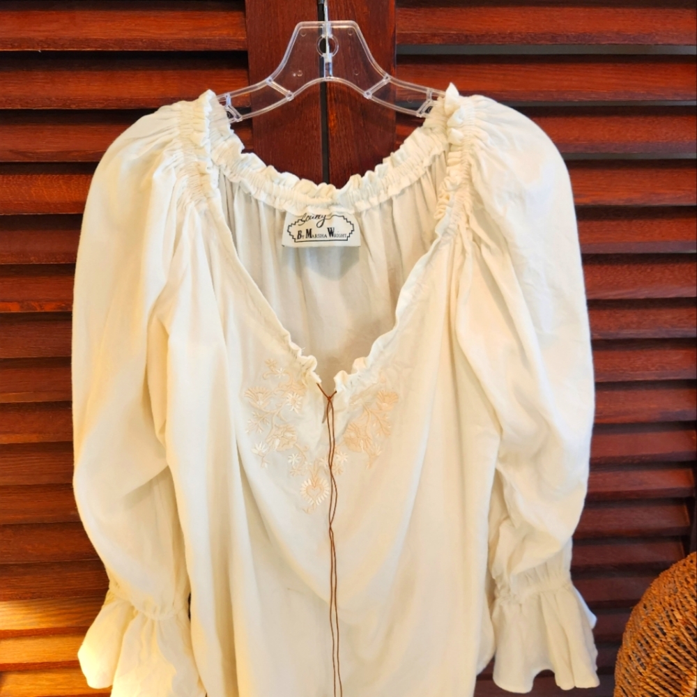 Scully by Marsha White Romantic Ruffle Cuff Blouse Size Small